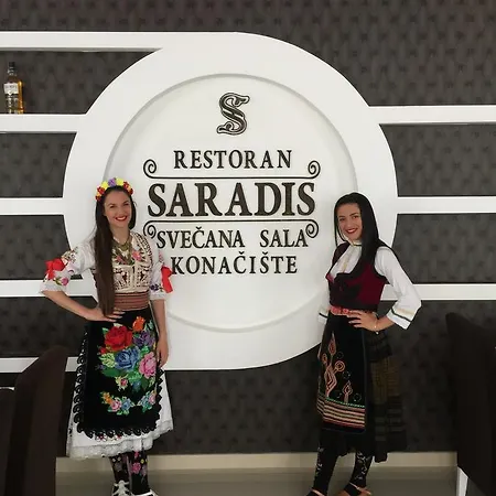Garni Saradis Bed & Breakfast *