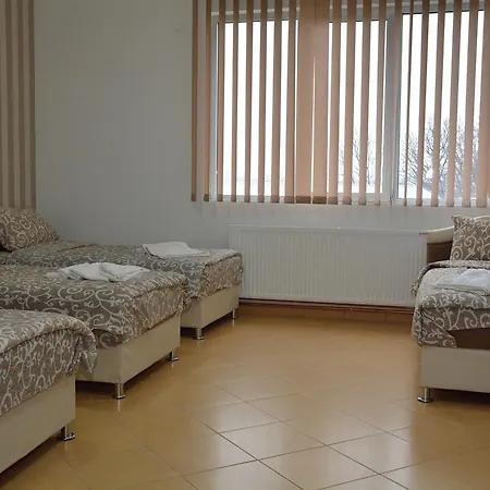 Bed & Breakfast Garni Saradis *