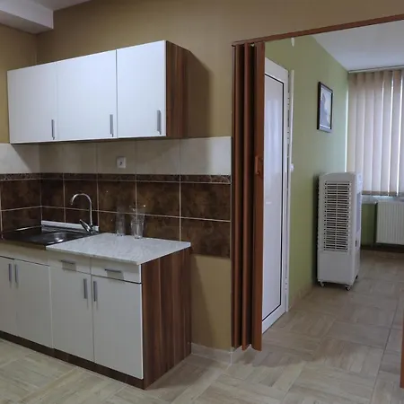 Garni Saradis Bed & Breakfast *